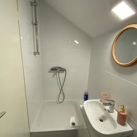 Stern Bis Zu 9 Betten Verfuegbar Homestay Bremen